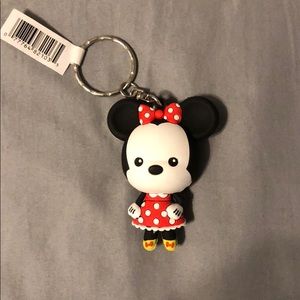 Minnie Mouse keychain NWT